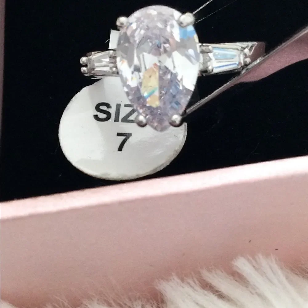 NWT Peermont Sz 7 engagement ring